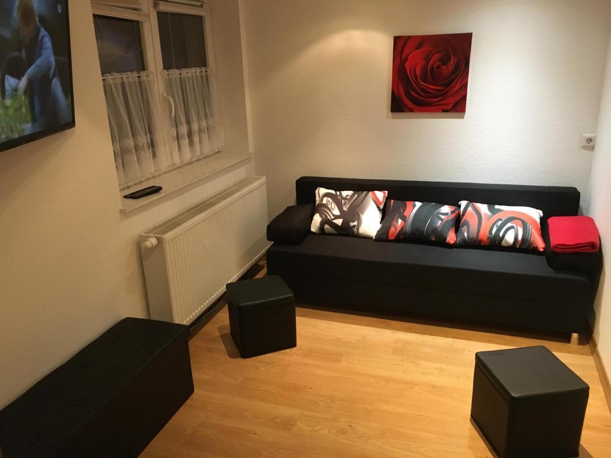 Miniappartement Zini Lindlar Eksteriør billede