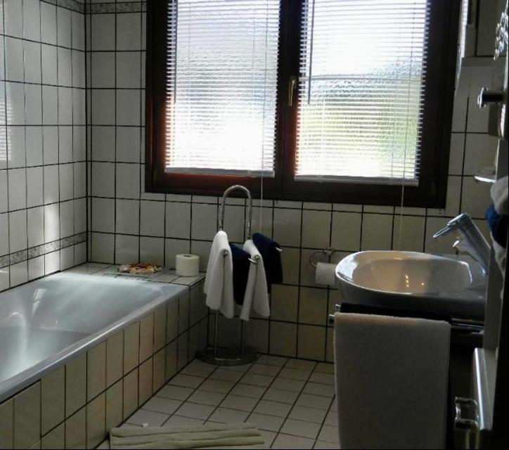 Miniappartement Zini Lindlar Værelse billede