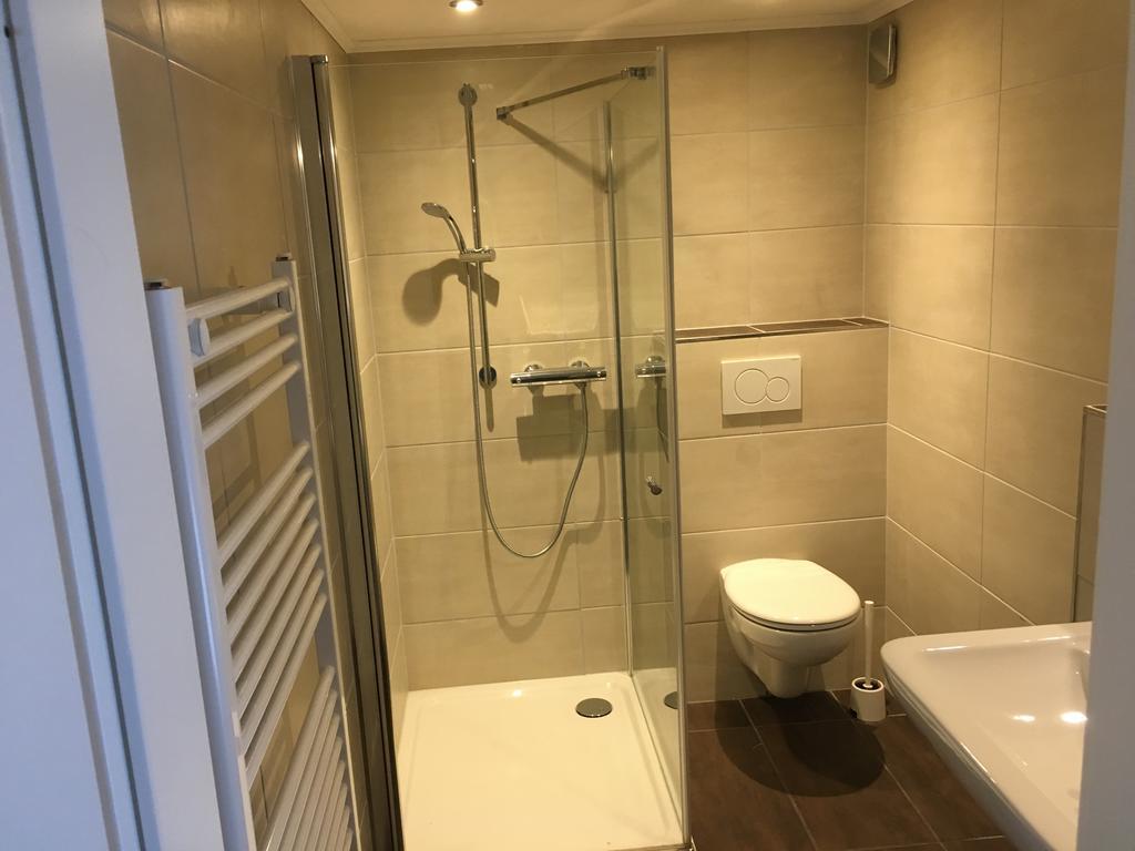 Miniappartement Zini Lindlar Eksteriør billede