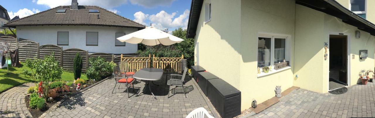 Miniappartement Zini Lindlar Eksteriør billede