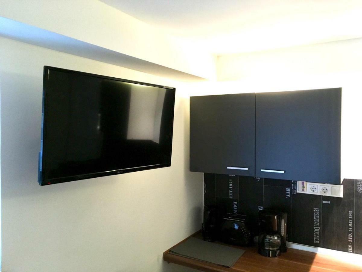 Miniappartement Zini Lindlar Eksteriør billede